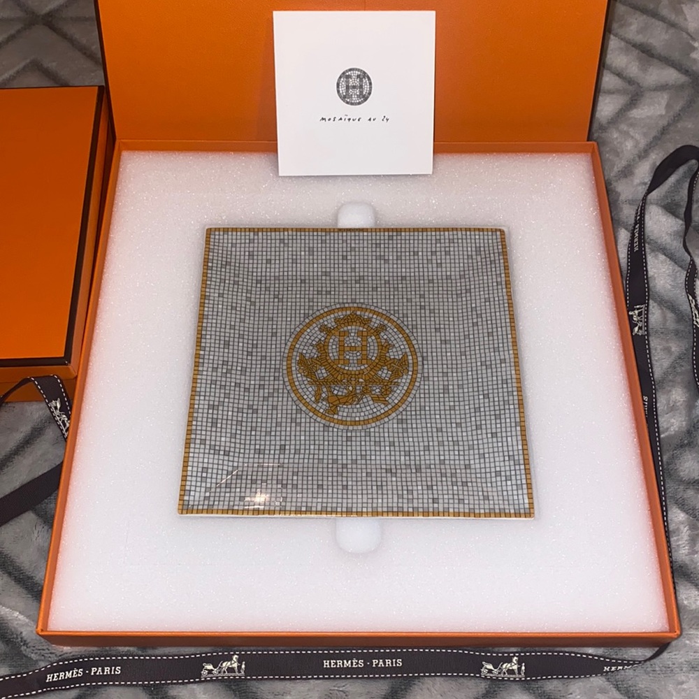 NFS💢 RARE HERMES MOSAIQUE AU 24 SUSHI PLATE PORCELAIN TRAY GOLD